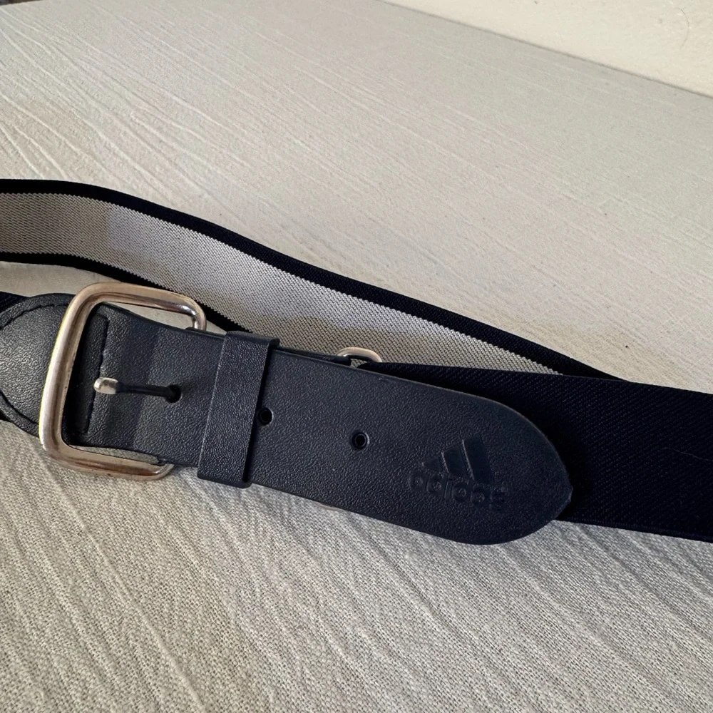 Youth baseball and softball belt adjustable 24in
